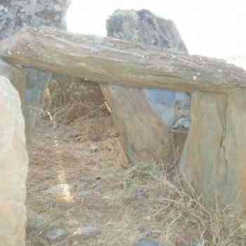 Click para ampliar. Pulsa en el nombre para ver la ficha. Alcántara 8: dolmen de Juan Ron (cobija del corredor)